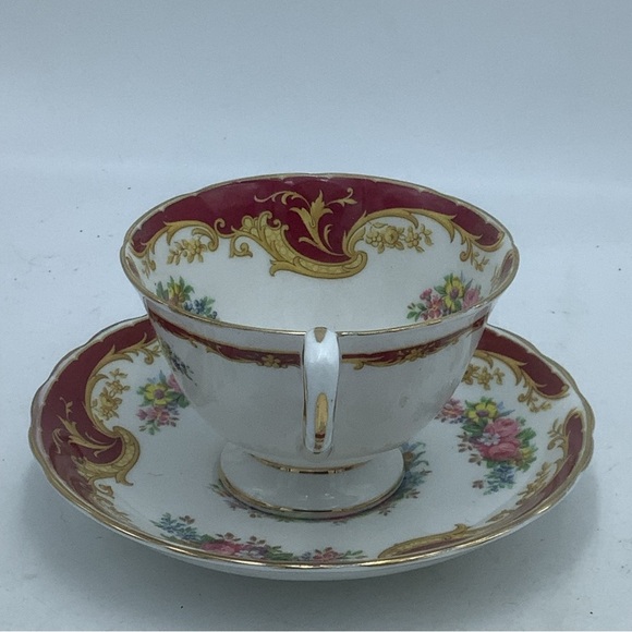 Vintage Tuscan Naples English Bone China Teacup and Saucer - Picture 4 of 10